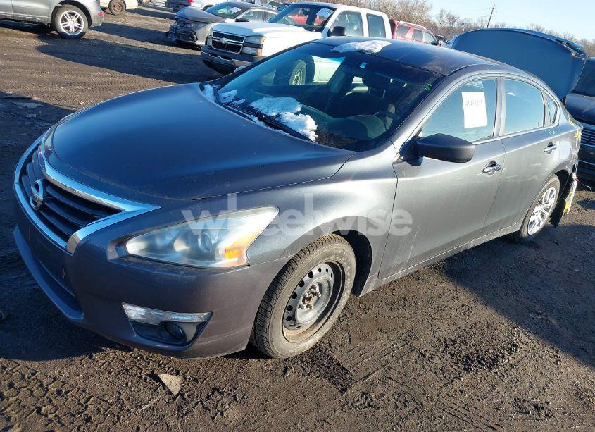 Photo 2 of 2013 Nissan Altima 2.5 S (VIN 1N4AL3APXDC209376)