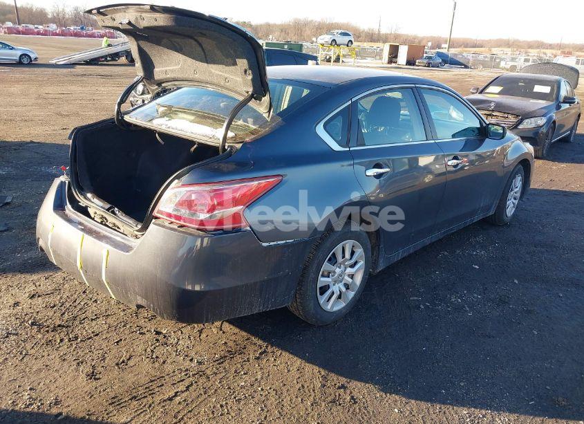 Photo 4 of 2013 Nissan Altima 2.5 S (VIN 1N4AL3APXDC209376)