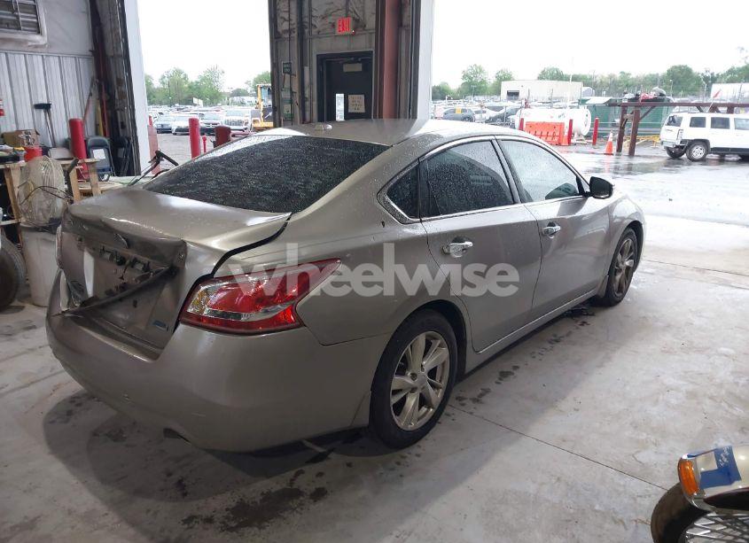 Photo 4 of 2013 Nissan Altima 2.5 SL (VIN 1N4AL3APXDC210446)