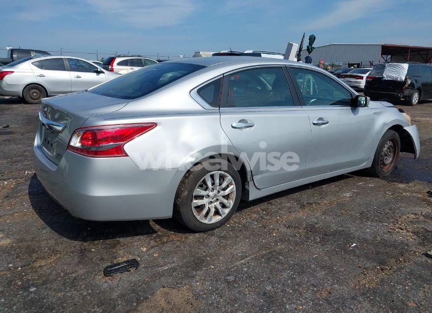 Photo 4 of 2013 Nissan Altima 2.5 S (VIN 1N4AL3APXDC214853)