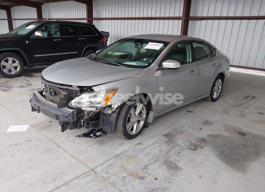 Photo 2 of 2013 Nissan Altima 2.5 SL (VIN 1N4AL3APXDC239784)