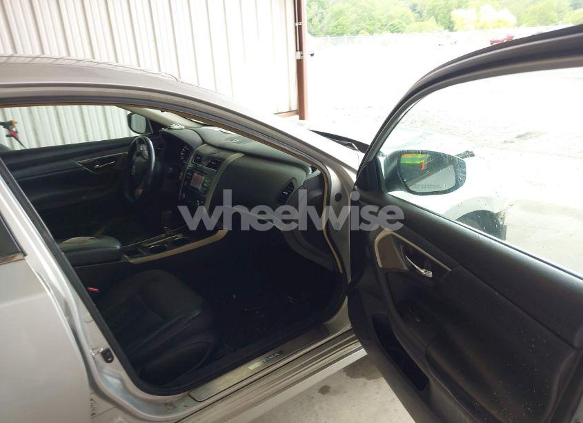 Photo 5 of 2013 Nissan Altima 2.5 SL (VIN 1N4AL3APXDC239784)