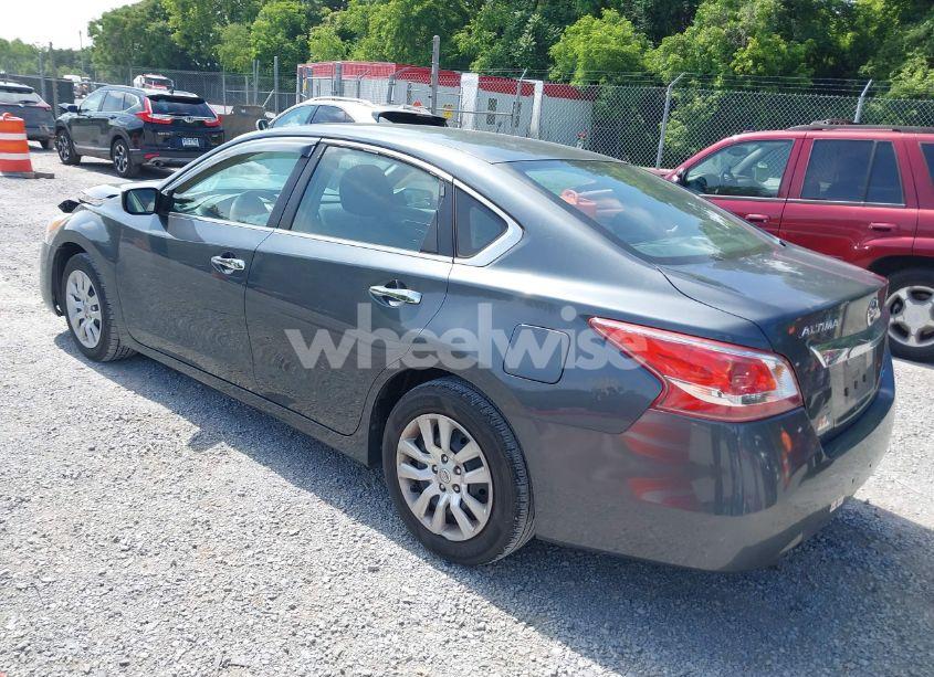 Photo 3 of 2013 Nissan Altima 2.5 S (VIN 1N4AL3APXDC249036)