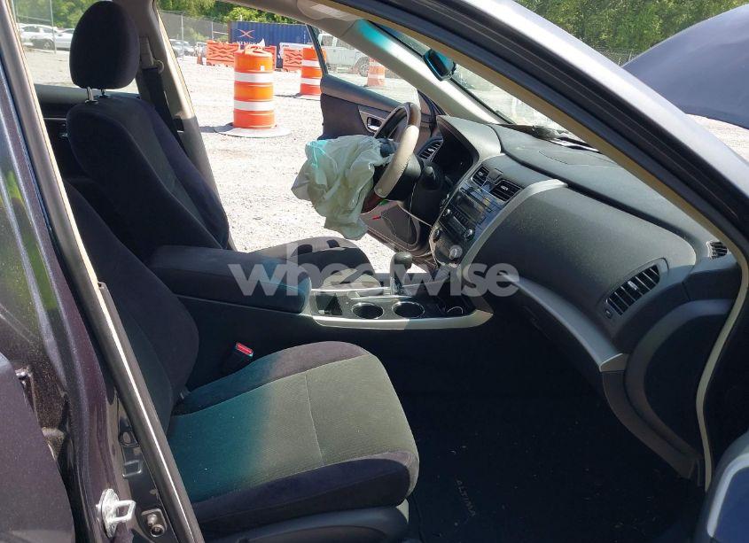 Photo 5 of 2013 Nissan Altima 2.5 S (VIN 1N4AL3APXDC249036)