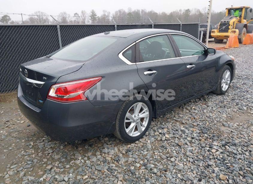 Photo 4 of 2013 Nissan Altima 2.5 SV (VIN 1N4AL3APXDC261641)