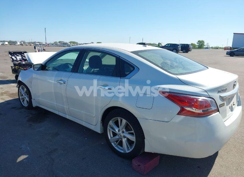 Photo 3 of 2013 Nissan Altima 2.5 SV (VIN 1N4AL3APXDC268993)