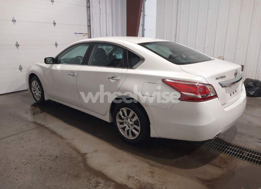 Photo 3 of 2013 Nissan Altima 2.5 S (VIN 1N4AL3APXDC920558)
