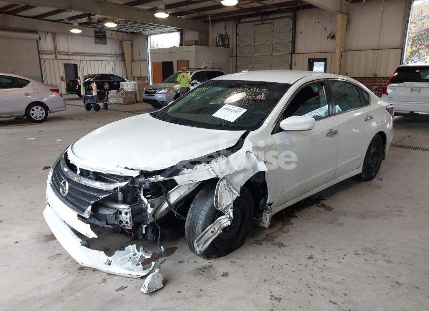 Photo 2 of 2013 Nissan Altima 2.5 S (VIN 1N4AL3APXDC921483)