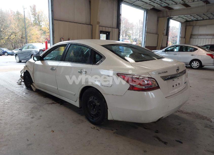 Photo 3 of 2013 Nissan Altima 2.5 S (VIN 1N4AL3APXDC921483)
