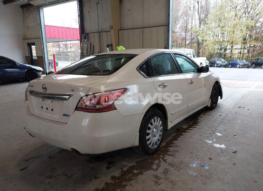 Photo 4 of 2013 Nissan Altima 2.5 S (VIN 1N4AL3APXDC921483)