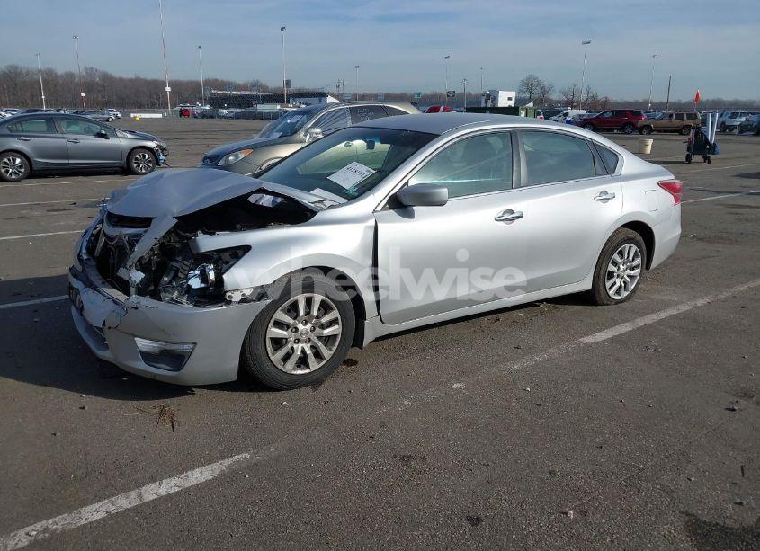 Photo 2 of 2013 Nissan Altima 2.5 S (VIN 1N4AL3APXDC922519)
