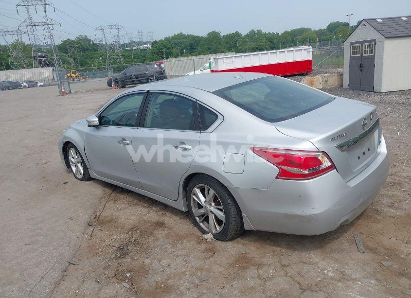 Photo 3 of 2013 Nissan Altima 2.5 SL (VIN 1N4AL3APXDN404530)