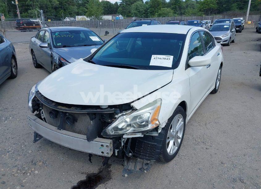 Photo 2 of 2013 Nissan Altima 2.5 SV (VIN 1N4AL3APXDN420162)