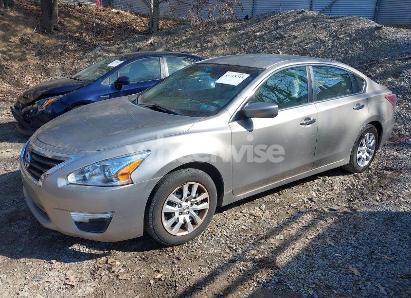 Photo 2 of 2013 Nissan Altima 2.5 S (VIN 1N4AL3APXDN424938)