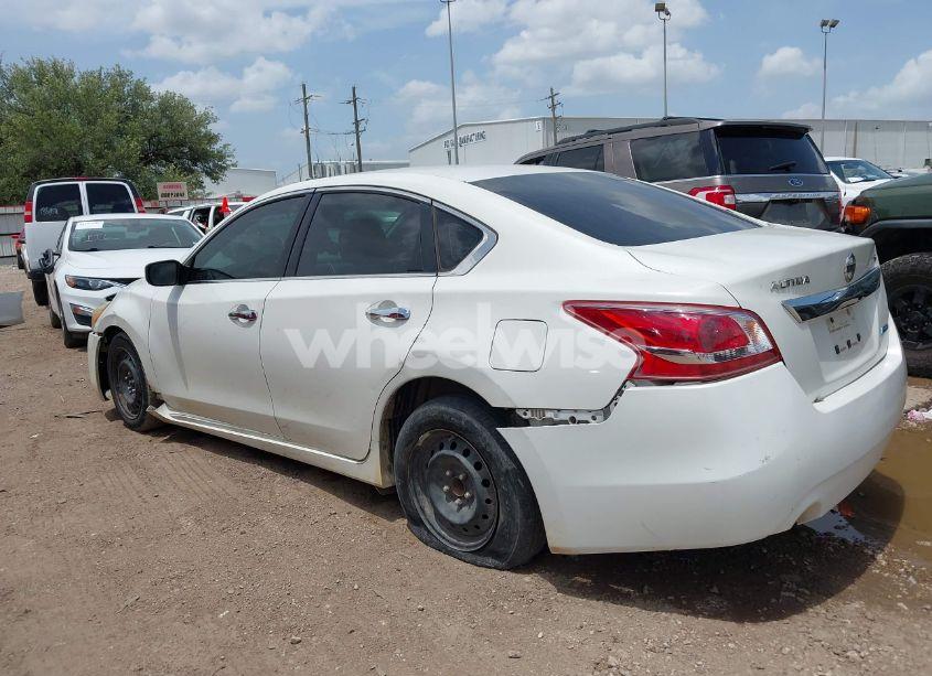 Photo 3 of 2013 Nissan Altima 2.5 S (VIN 1N4AL3APXDN439164)