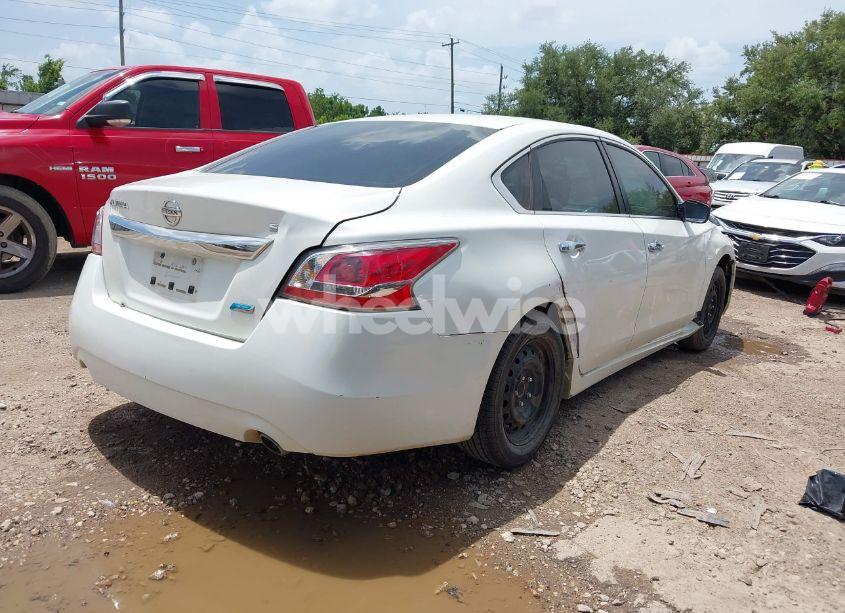 Photo 4 of 2013 Nissan Altima 2.5 S (VIN 1N4AL3APXDN439164)