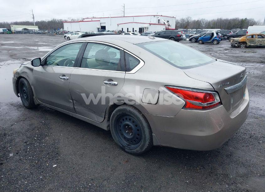 Photo 3 of 2013 Nissan Altima 2.5 SV (VIN 1N4AL3APXDN478580)