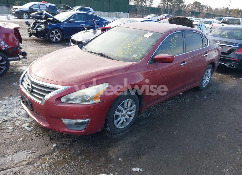 Photo 2 of 2013 Nissan Altima 2.5 S (VIN 1N4AL3APXDN483827)