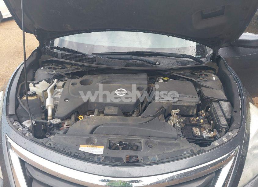 Photo 10 of 2013 Nissan Altima 2.5 S (VIN 1N4AL3APXDN484833)