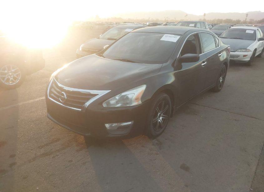 Photo 2 of 2013 Nissan Altima 2.5 S (VIN 1N4AL3APXDN487005)