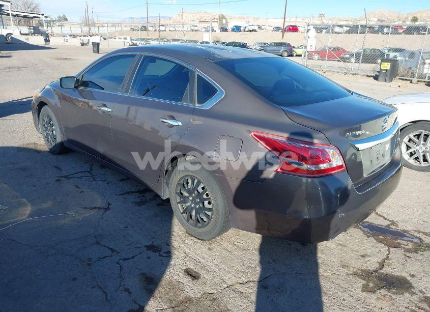 Photo 3 of 2013 Nissan Altima 2.5 S (VIN 1N4AL3APXDN493712)