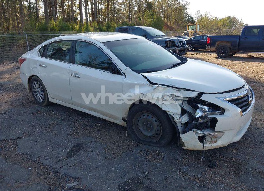 2013 Nissan Altima 2.5 S (VIN 1N4AL3APXDN495007) main photo