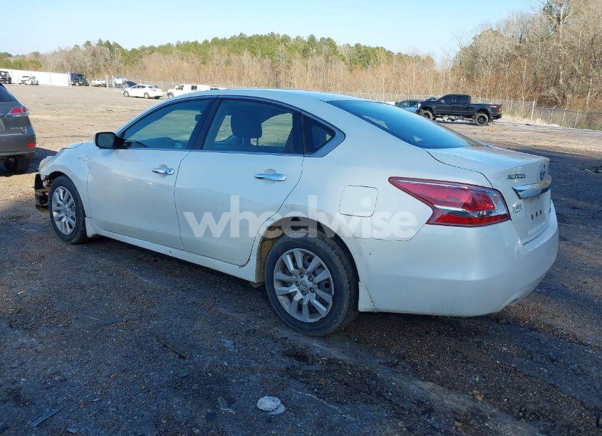 Photo 3 of 2013 Nissan Altima 2.5 S (VIN 1N4AL3APXDN495007)