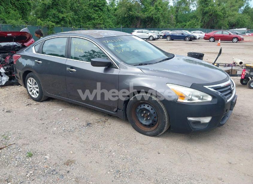 2013 Nissan Altima 2.5 S (VIN 1N4AL3APXDN500240) main photo