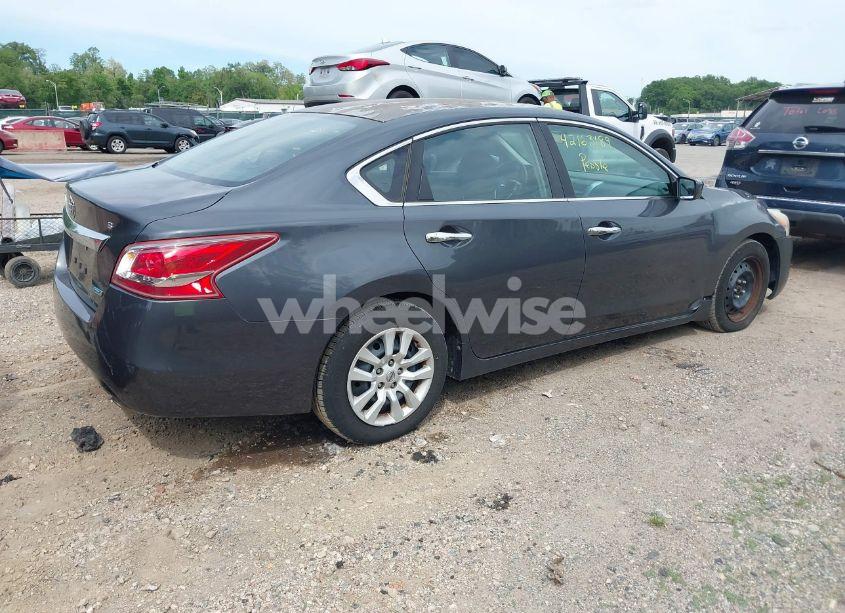 Photo 4 of 2013 Nissan Altima 2.5 S (VIN 1N4AL3APXDN500240)