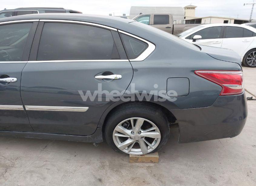 Photo 19 of 2013 Nissan Altima 2.5 SV (VIN 1N4AL3APXDN503784)