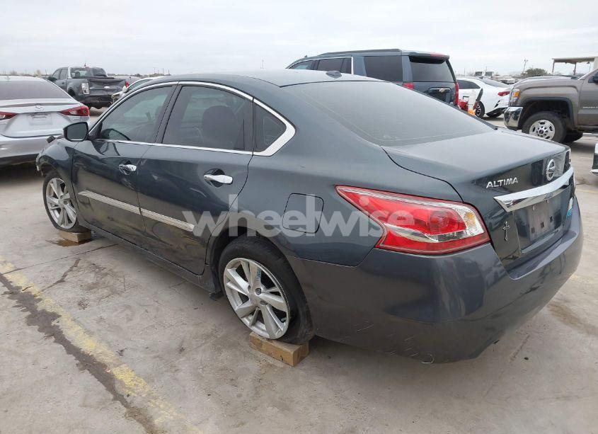 Photo 3 of 2013 Nissan Altima 2.5 SV (VIN 1N4AL3APXDN503784)