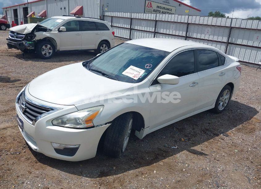 Photo 2 of 2013 Nissan Altima 2.5 SV (VIN 1N4AL3APXDN506586)