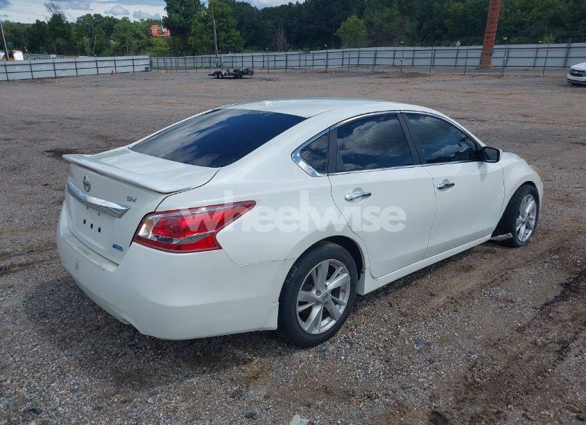Photo 4 of 2013 Nissan Altima 2.5 SV (VIN 1N4AL3APXDN506586)