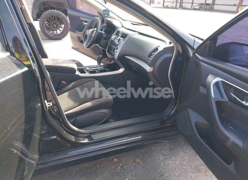 Photo 5 of 2013 Nissan Altima 2.5 S (VIN 1N4AL3APXDN512503)