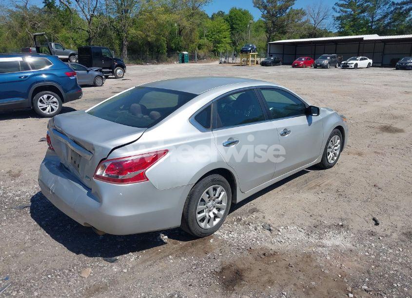 Photo 4 of 2013 Nissan Altima 2.5 S (VIN 1N4AL3APXDN512761)