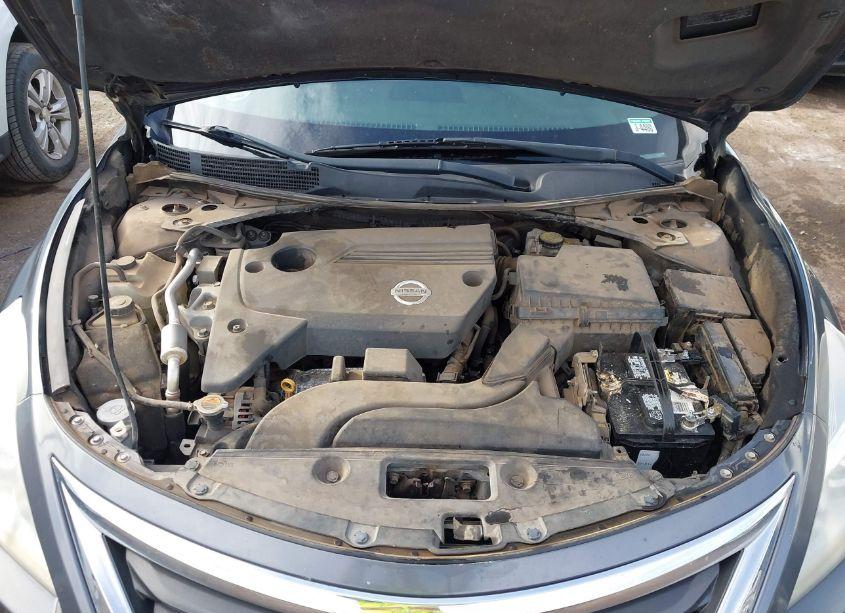 Photo 10 of 2013 Nissan Altima 2.5 S (VIN 1N4AL3APXDN529978)