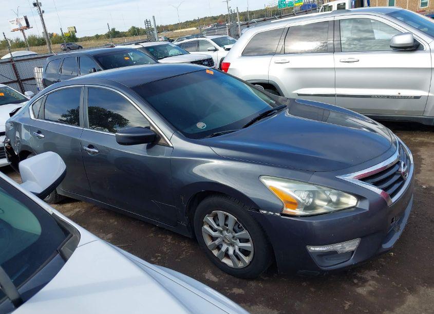 Photo 13 of 2013 Nissan Altima 2.5 S (VIN 1N4AL3APXDN529978)