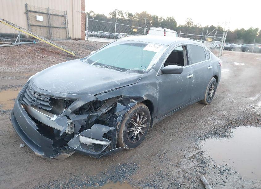 Photo 2 of 2013 Nissan Altima 2.5 S (VIN 1N4AL3APXDN536946)