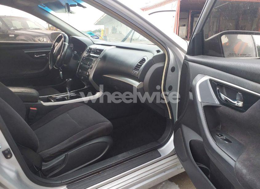 Photo 5 of 2013 Nissan Altima 2.5 S (VIN 1N4AL3APXDN554301)