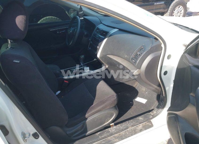 Photo 5 of 2013 Nissan Altima 2.5 S (VIN 1N4AL3APXDN554847)