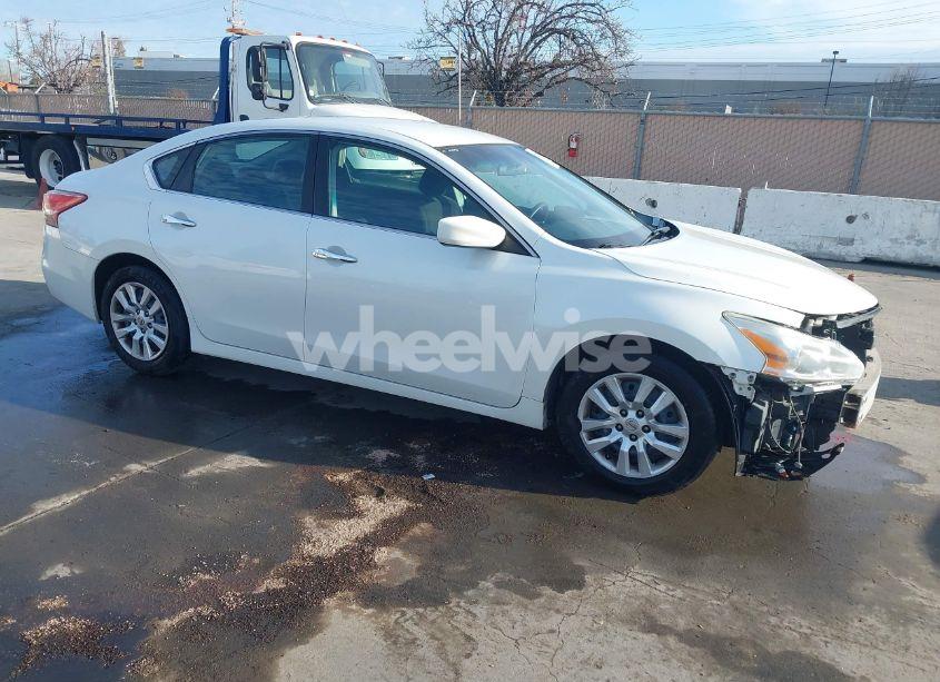 2013 Nissan Altima 2.5 S (VIN 1N4AL3APXDN558087) main photo