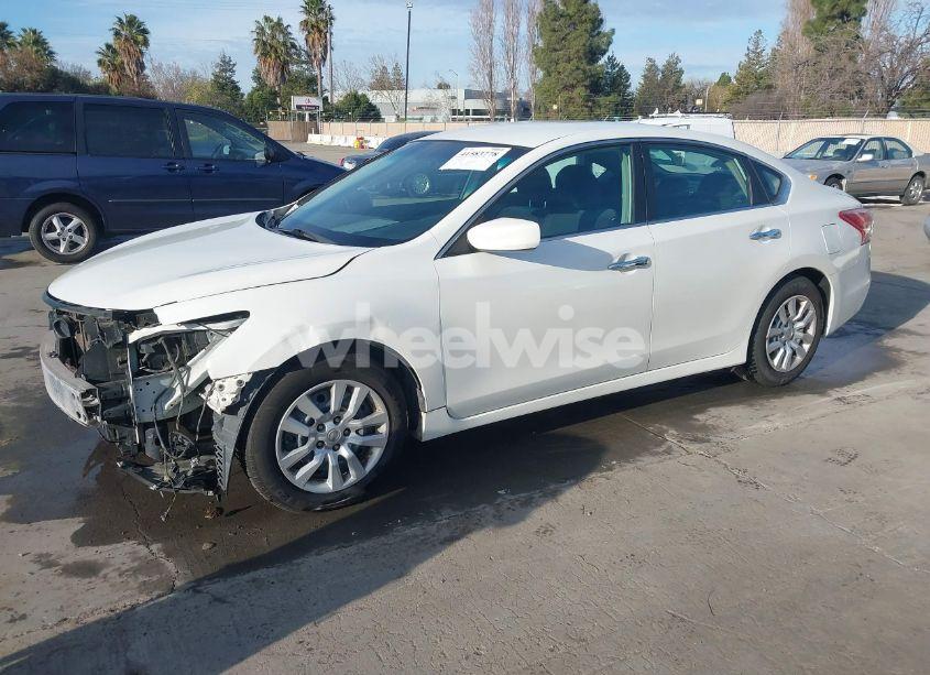 Photo 2 of 2013 Nissan Altima 2.5 S (VIN 1N4AL3APXDN558087)