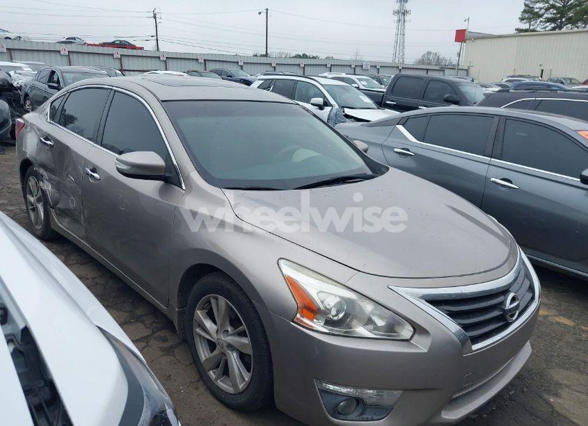 2013 Nissan Altima 2.5 SV (VIN 1N4AL3APXDN588576) main photo