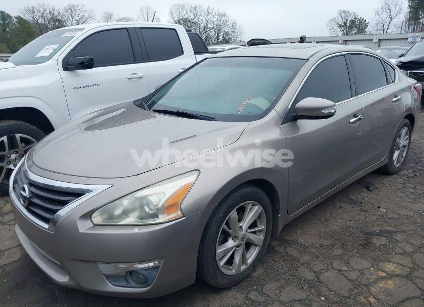Photo 2 of 2013 Nissan Altima 2.5 SV (VIN 1N4AL3APXDN588576)