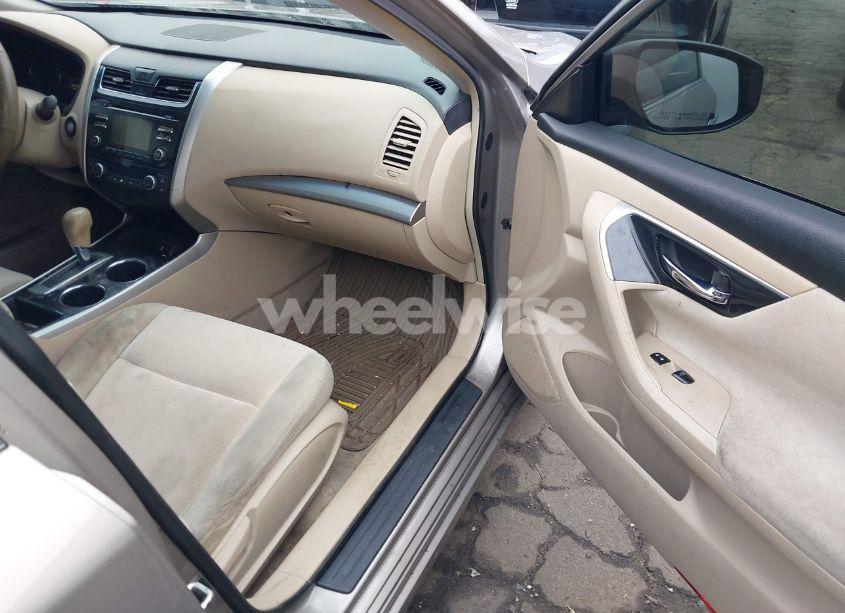 Photo 5 of 2013 Nissan Altima 2.5 SV (VIN 1N4AL3APXDN588576)