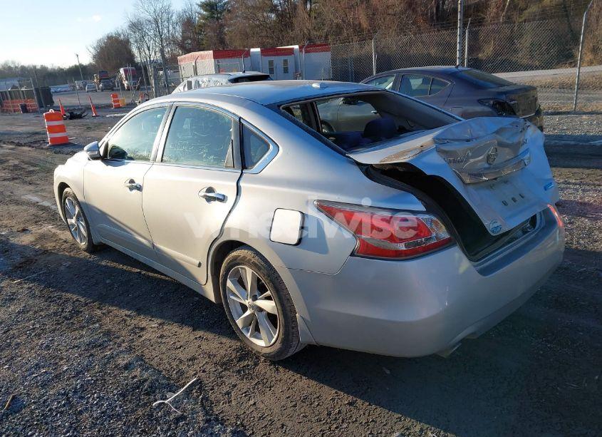 Photo 3 of 2014 Nissan Altima 2.5 SV (VIN 1N4AL3APXEC141176)