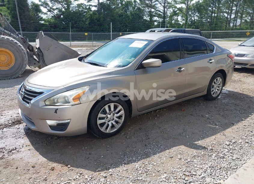 Photo 2 of 2014 Nissan Altima 2.5 S (VIN 1N4AL3APXEC193326)
