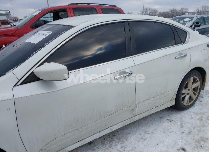 Photo 14 of 2014 Nissan Altima 2.5 SV (VIN 1N4AL3APXEC199675)