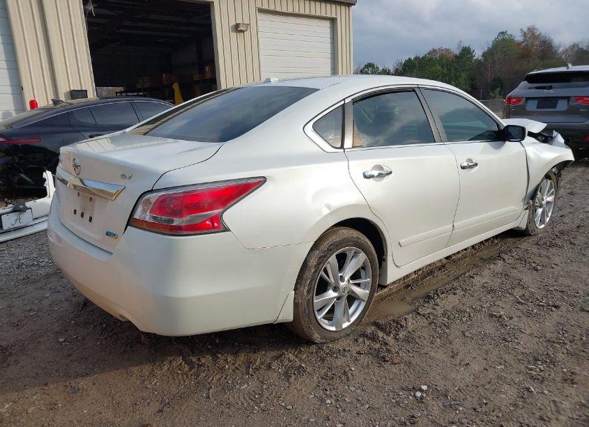 Photo 4 of 2014 Nissan Altima 2.5 SV (VIN 1N4AL3APXEC328367)