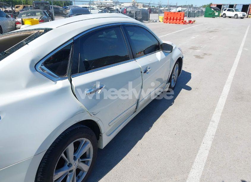 Photo 13 of 2014 Nissan Altima 2.5 SV (VIN 1N4AL3APXEC400250)